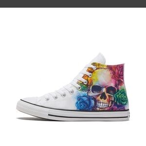 Converse Chuck Taylor All Star Skull and roses high tops. Unisex. Size 8.